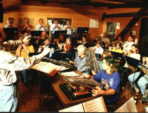 Vor 27 Jahren in der Zeitung: „Blechmusik zwischen Hakengurt und Löschfahrzeug“