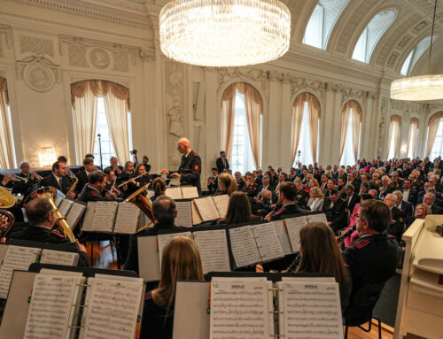 Musikzug gestaltet feierliche Verabschiedung von Dr. Frank Knödler